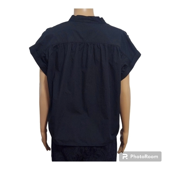 UNITED Colors Of Benetton V-Neck Black Top - Picture 2 of 8